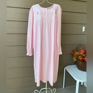 Betsy Vintage nightgown sleepwear pink Large